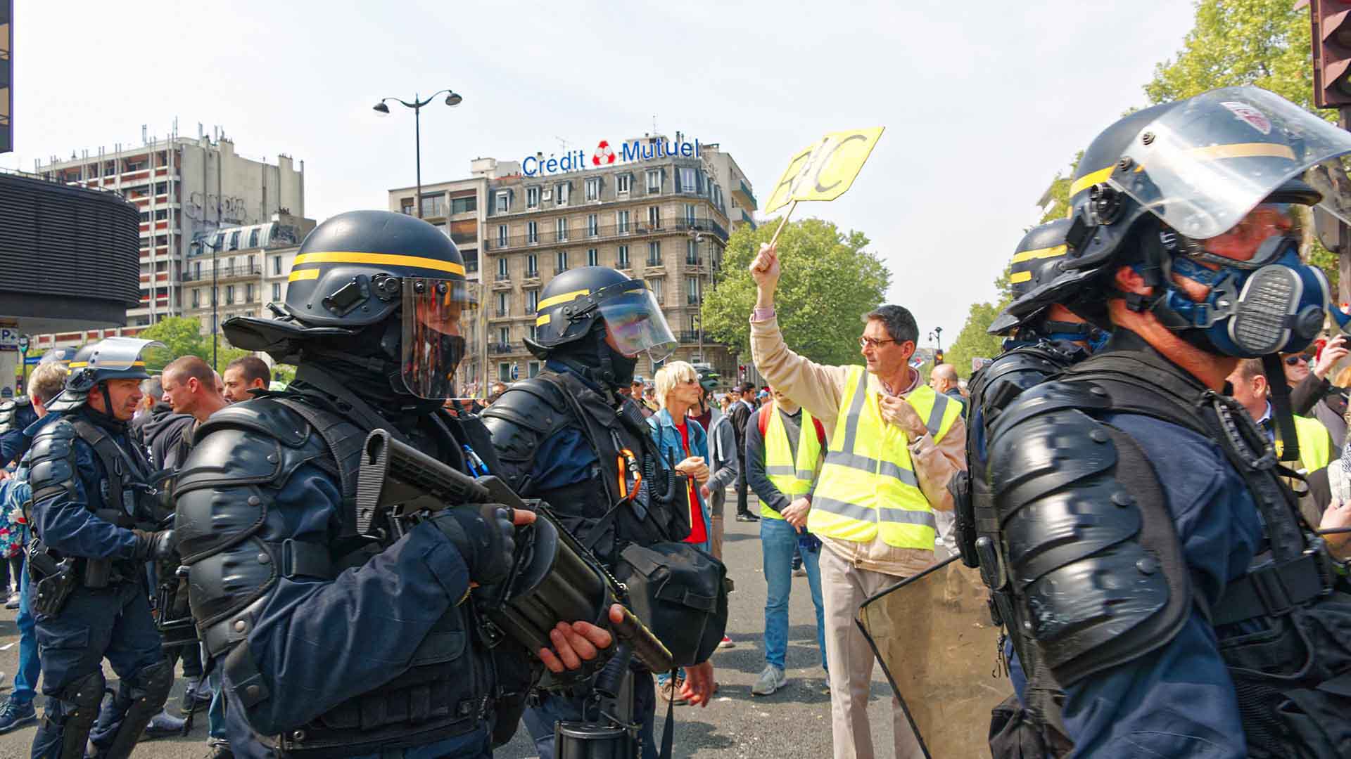 Manifestation des gilets jaunes le 1er Mai  2019, présence des forces de l'ordre